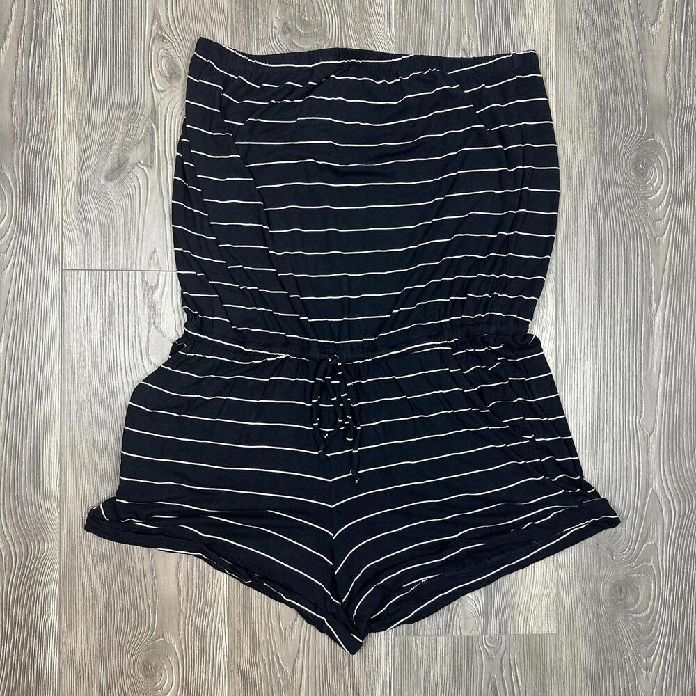 Banana‎ Republic Black and White Striped Stapless Romper